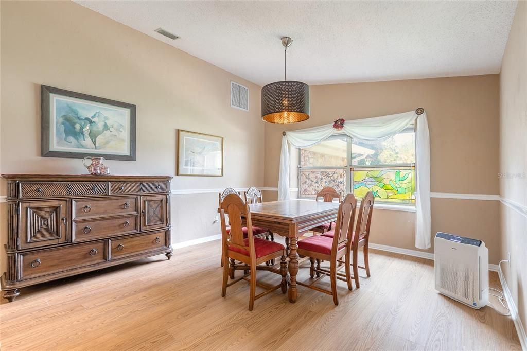 Active With Contract: $399,000 (3 beds, 2 baths, 2701 Square Feet)