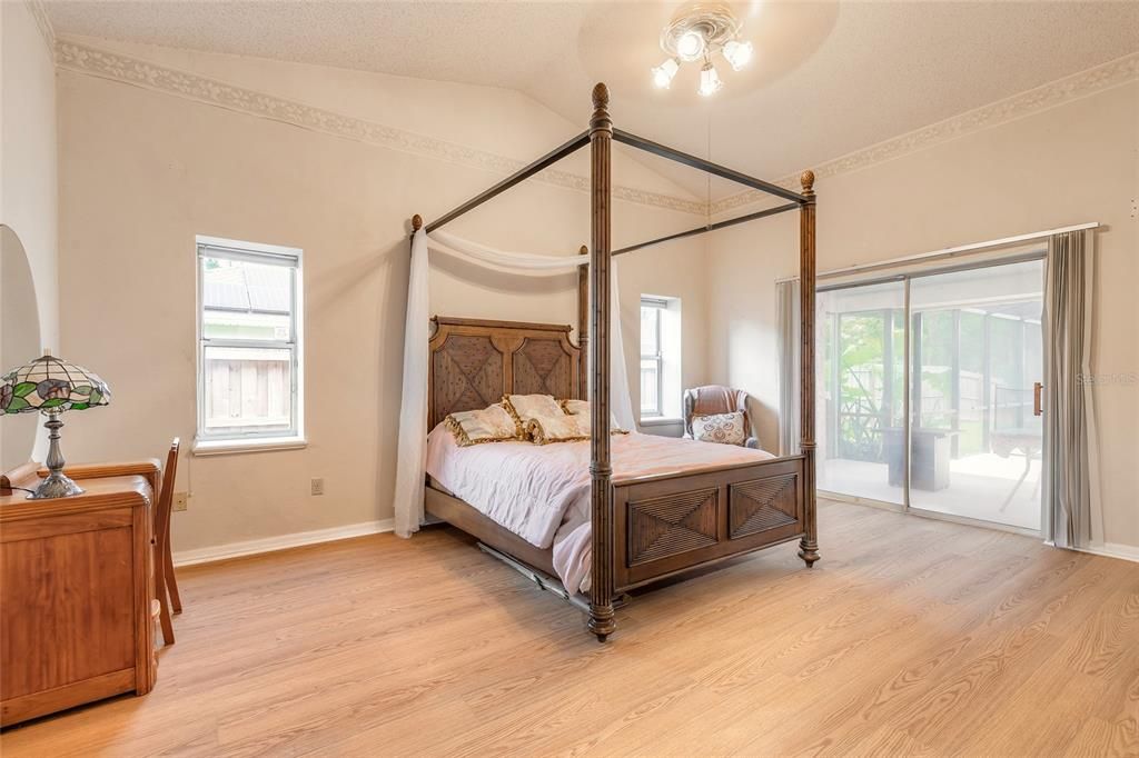 Active With Contract: $399,000 (3 beds, 2 baths, 2701 Square Feet)