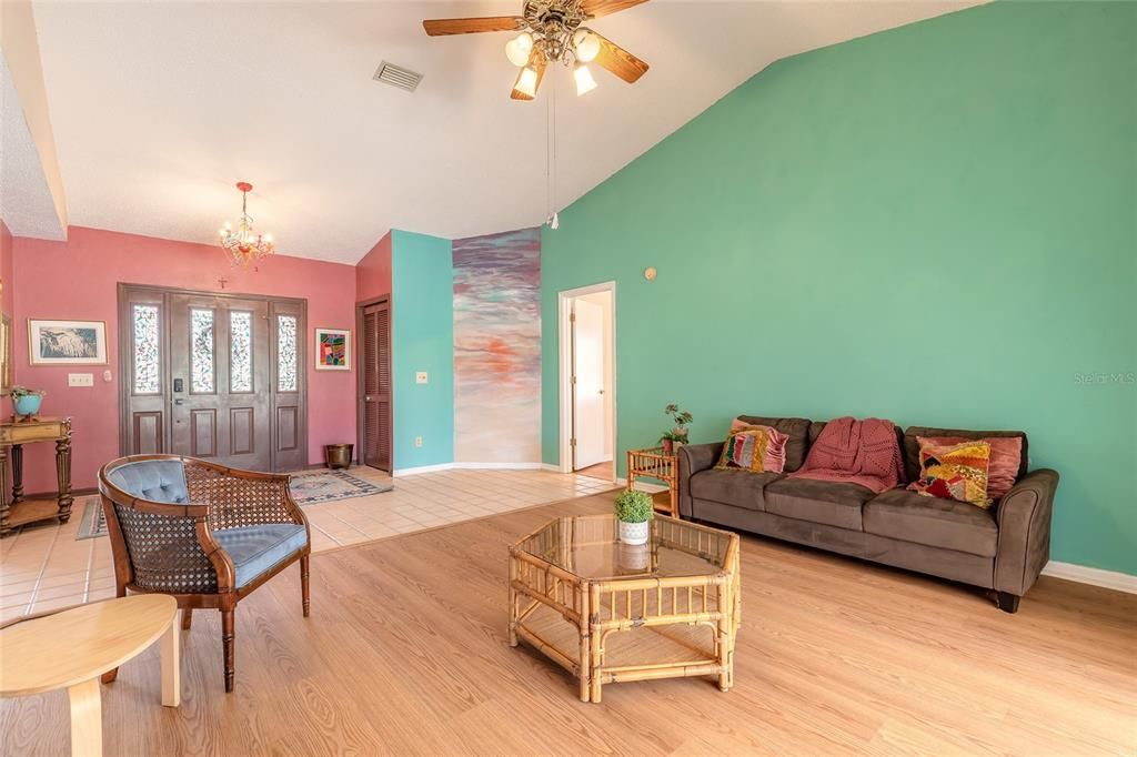 Active With Contract: $399,000 (3 beds, 2 baths, 2701 Square Feet)