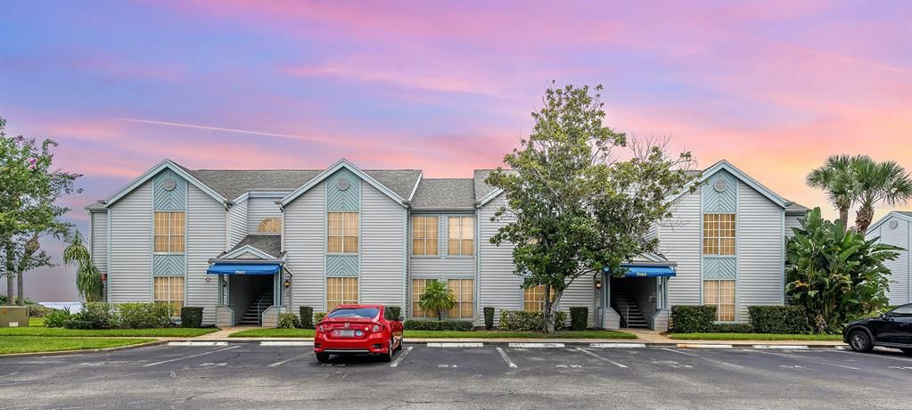 На продажу: $225,000 (2 спален, 2 ванн, 1002 Квадратных фут)