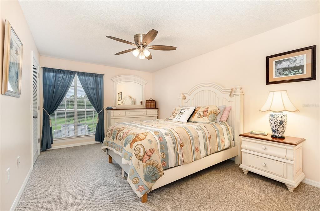 На продажу: $225,000 (2 спален, 2 ванн, 1002 Квадратных фут)