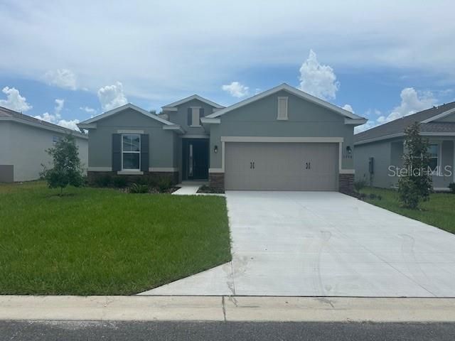 Recently Sold: $387,215 (4 beds, 2 baths, 1921 Square Feet)