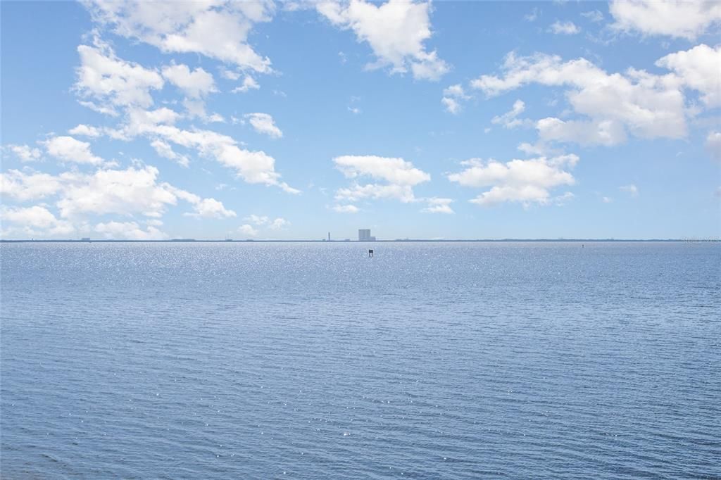 Active With Contract: $195,000 (2 beds, 2 baths, 830 Square Feet)