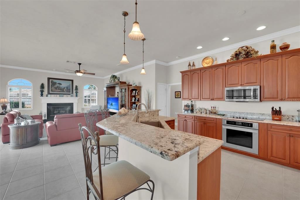 На продажу: $1,144,220 (3 спален, 3 ванн, 2312 Квадратных фут)