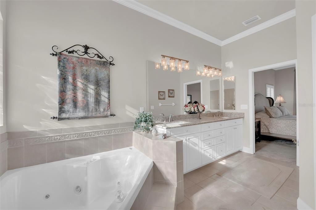 На продажу: $1,144,220 (3 спален, 3 ванн, 2312 Квадратных фут)