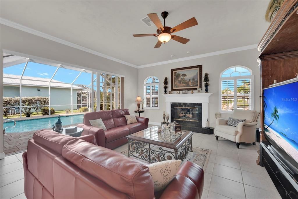 На продажу: $1,144,220 (3 спален, 3 ванн, 2312 Квадратных фут)