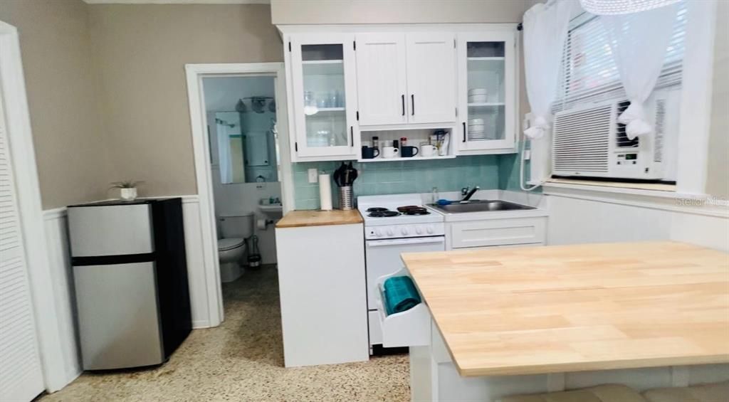 待售: $2,480,000 (10 贝兹, 0 浴室, 4435 平方英尺)