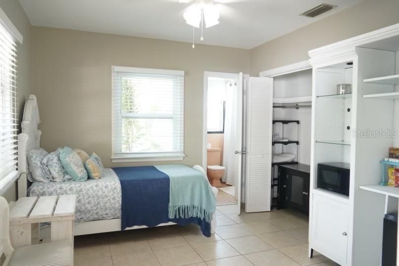 待售: $2,480,000 (10 贝兹, 0 浴室, 4435 平方英尺)