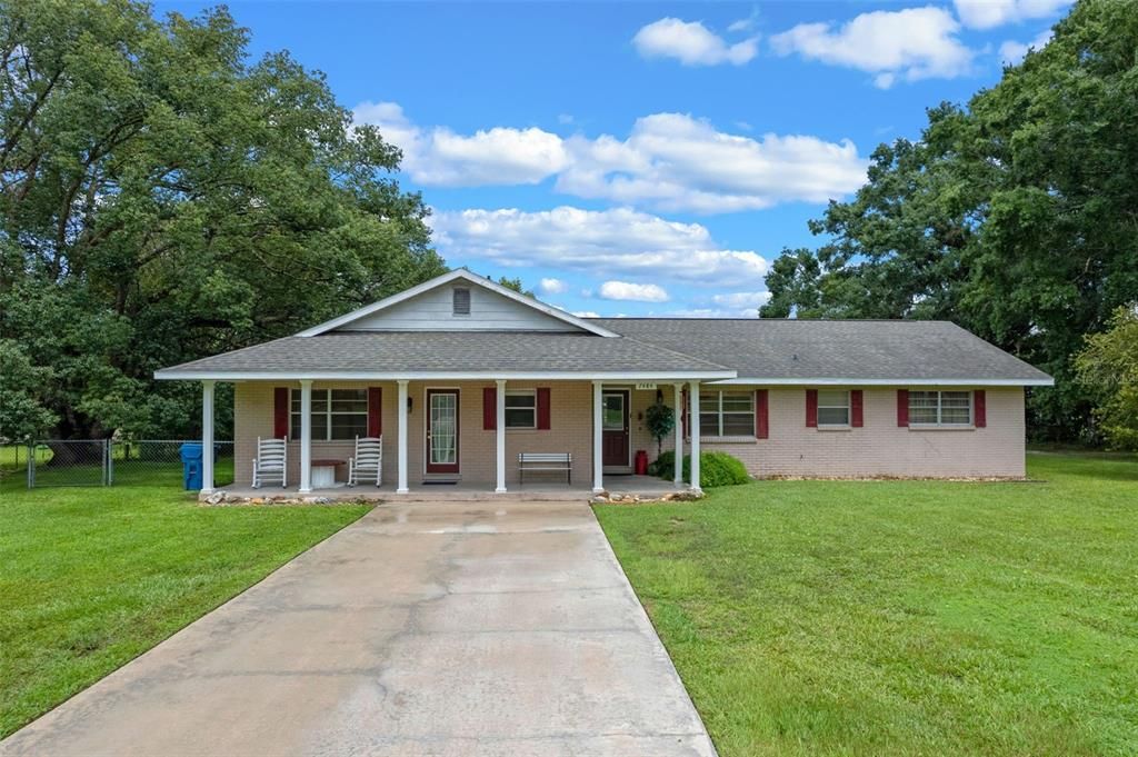 En Venta: $498,000 (4 camas, 3 baños, 2521 Pies cuadrados)