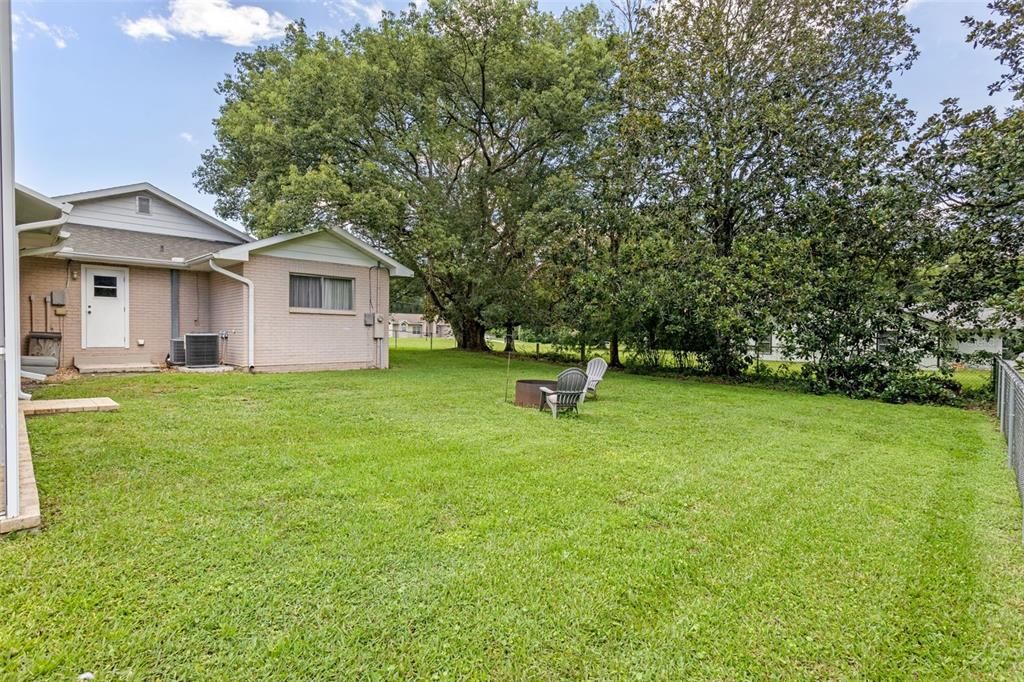 En Venta: $498,000 (4 camas, 3 baños, 2521 Pies cuadrados)