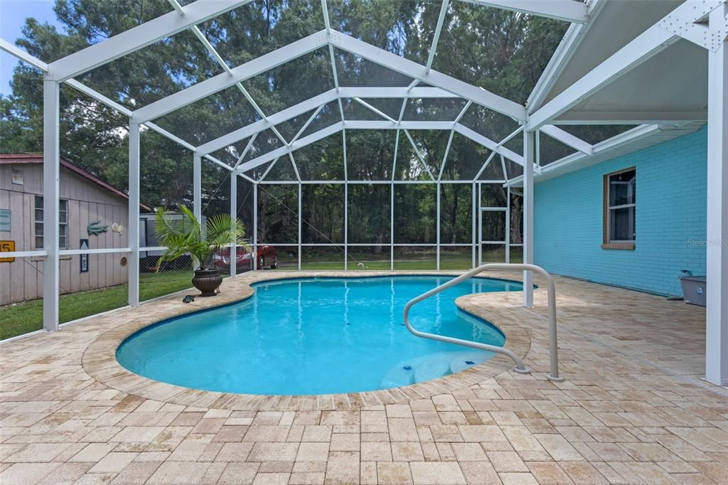 En Venta: $498,000 (4 camas, 3 baños, 2521 Pies cuadrados)