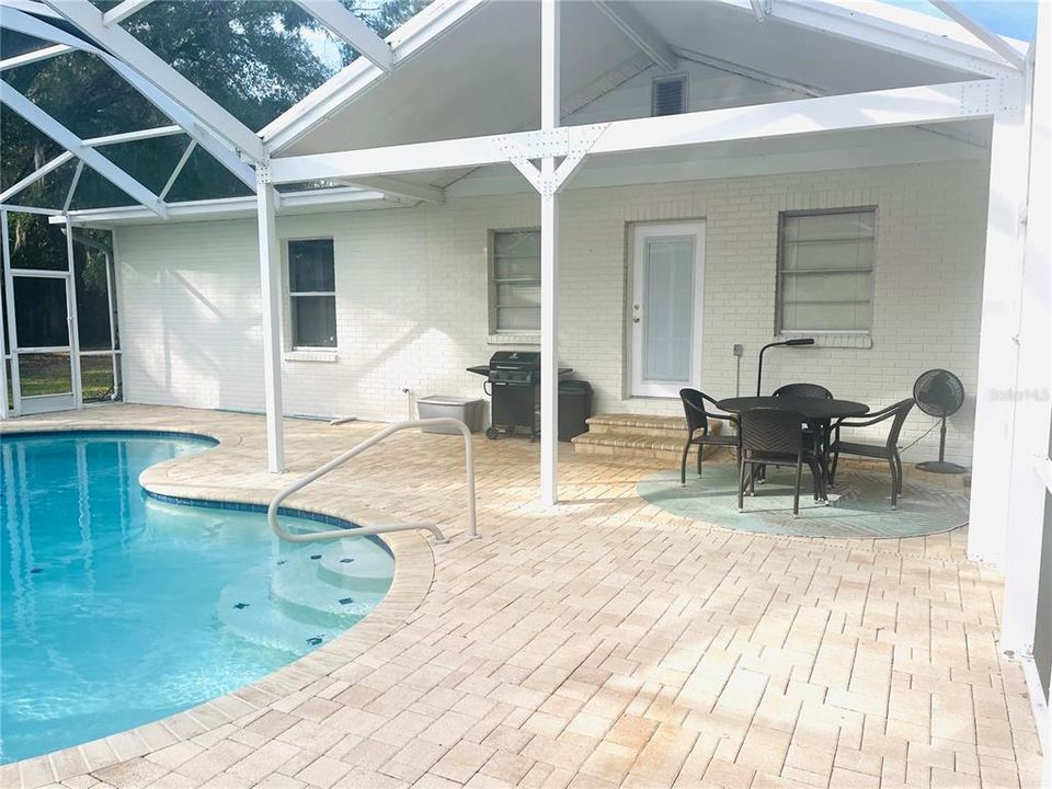 For Sale: $498,000 (4 beds, 3 baths, 2521 Square Feet)