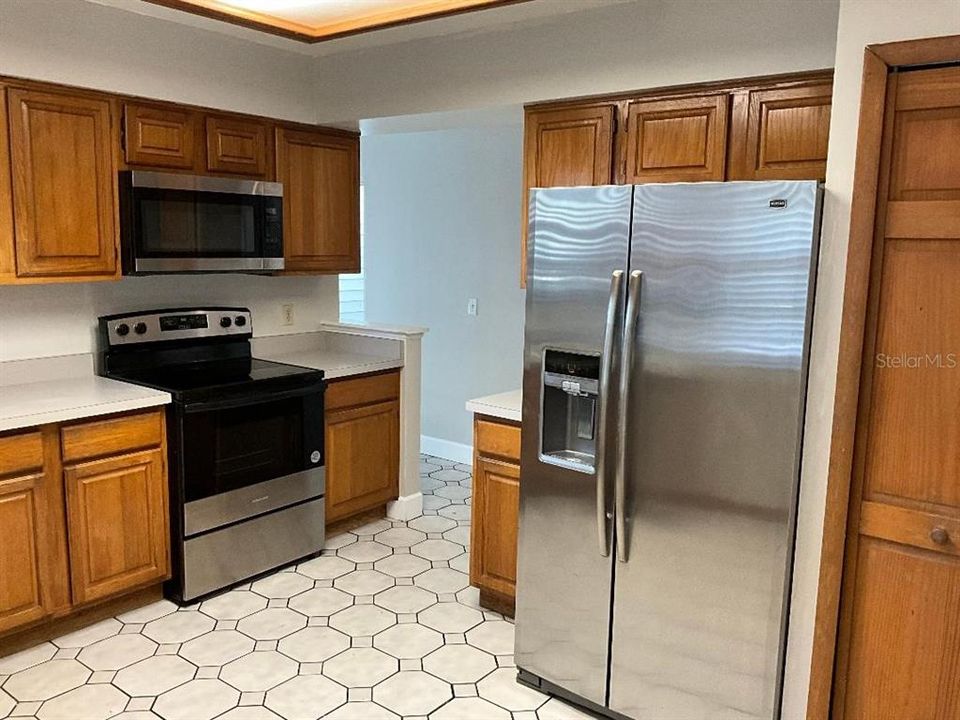 На продажу: $325,000 (3 спален, 2 ванн, 1491 Квадратных фут)