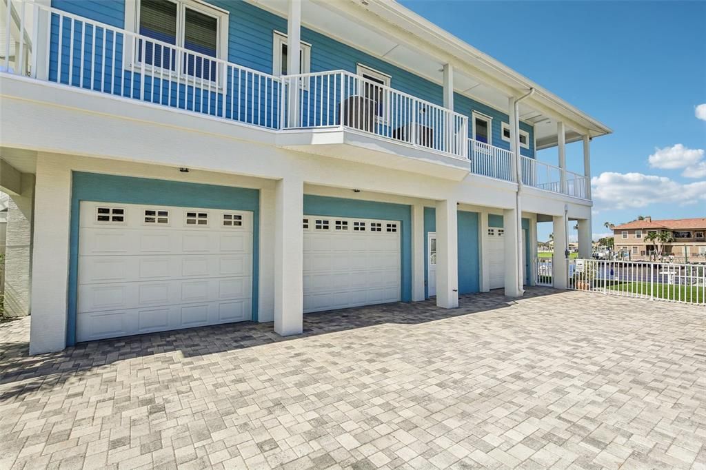 待售: $2,100,000 (3 贝兹, 4 浴室, 2954 平方英尺)