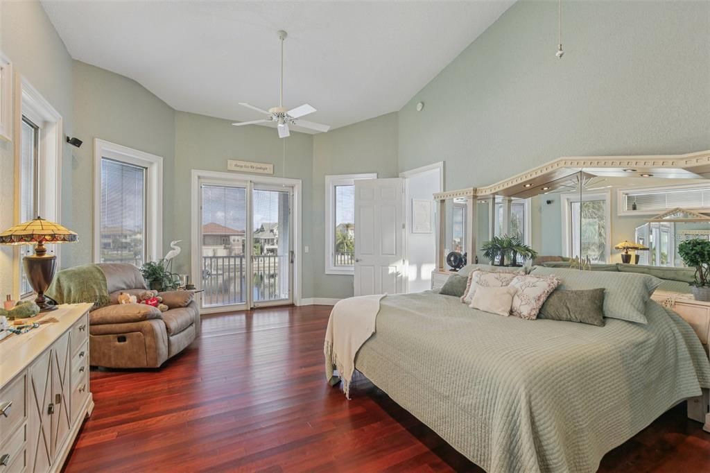 待售: $2,100,000 (3 贝兹, 4 浴室, 2954 平方英尺)