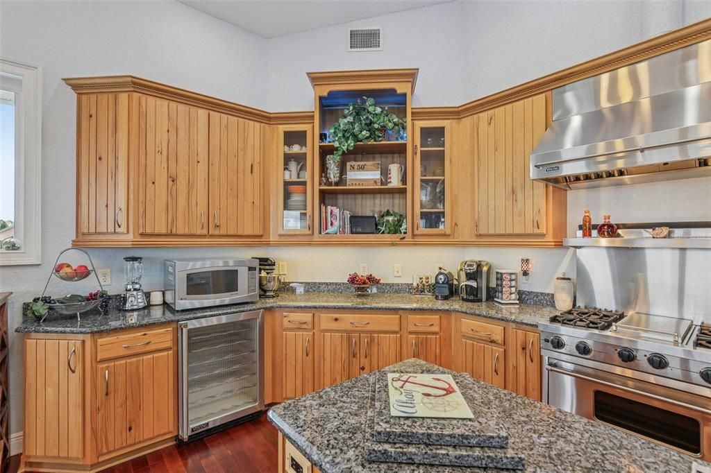 待售: $2,100,000 (3 贝兹, 4 浴室, 2954 平方英尺)