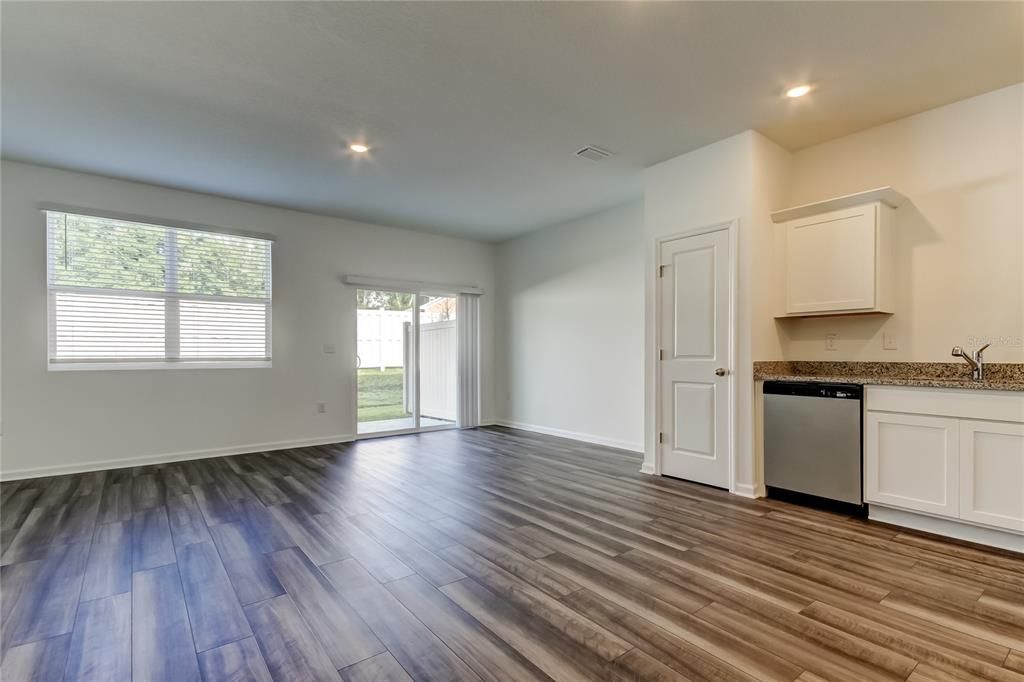 En Renta: $1,850 (3 camas, 2 baños, 1386 Pies cuadrados)