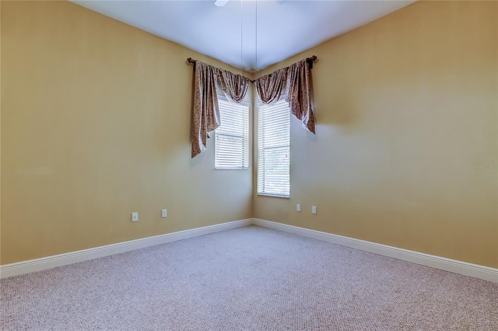 For Sale: $1,125,000 (5 beds, 4 baths, 4017 Square Feet)