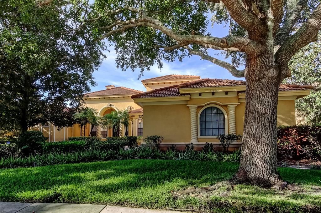 For Sale: $1,125,000 (5 beds, 4 baths, 4017 Square Feet)