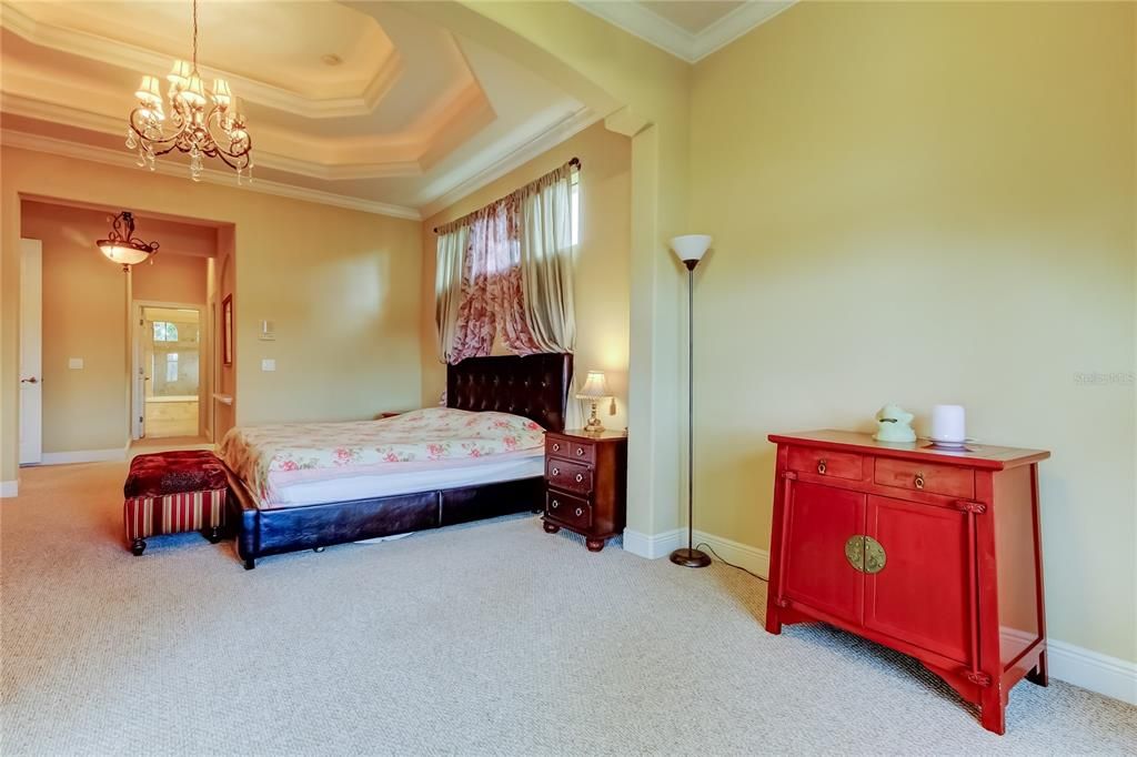 For Sale: $1,125,000 (5 beds, 4 baths, 4017 Square Feet)