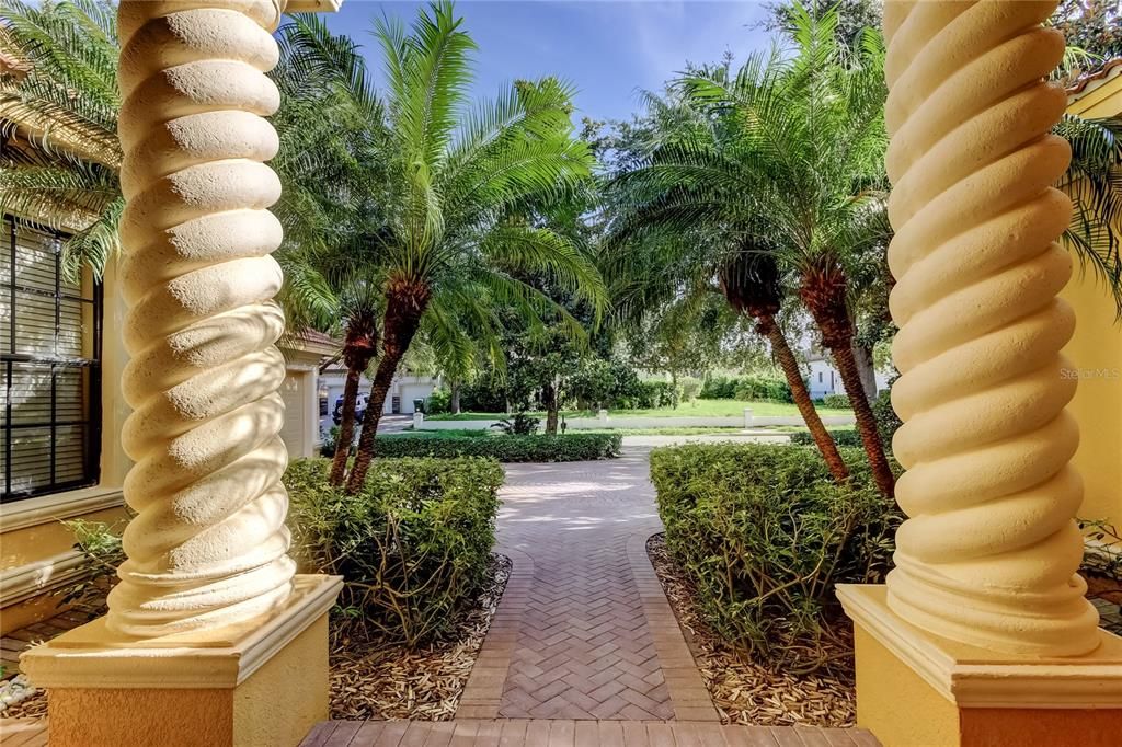 For Sale: $1,125,000 (5 beds, 4 baths, 4017 Square Feet)