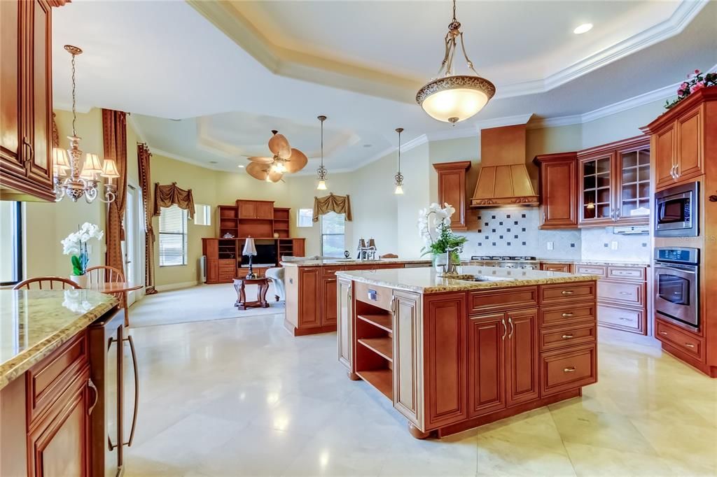 For Sale: $1,125,000 (5 beds, 4 baths, 4017 Square Feet)