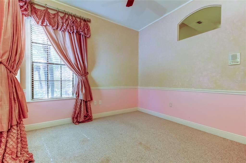 For Sale: $1,125,000 (5 beds, 4 baths, 4017 Square Feet)