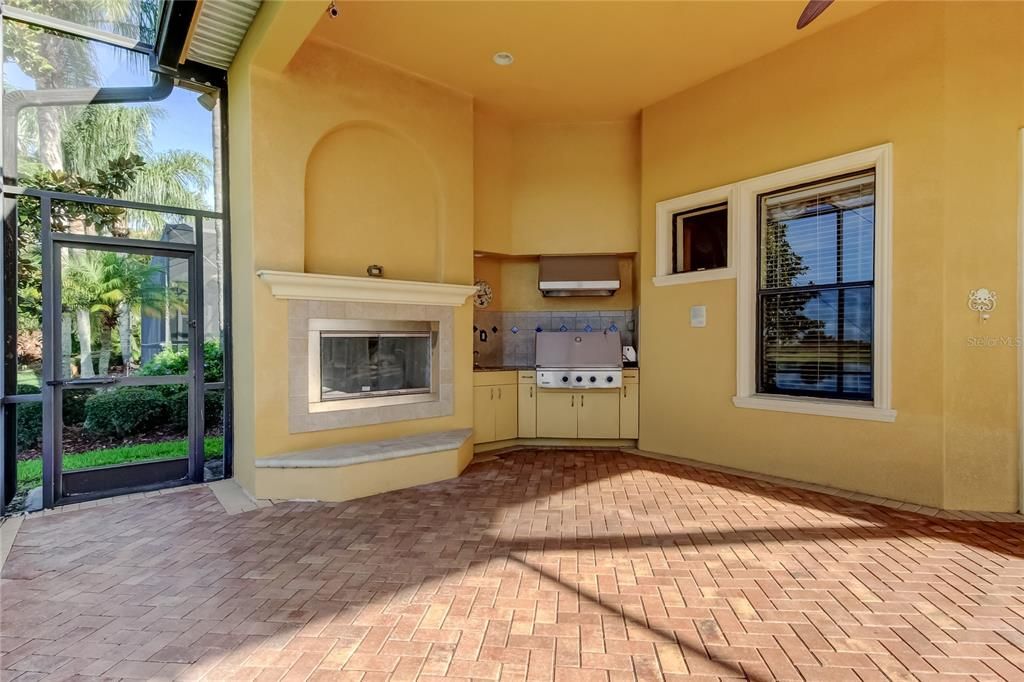 For Sale: $1,125,000 (5 beds, 4 baths, 4017 Square Feet)