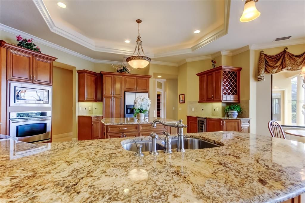 For Sale: $1,125,000 (5 beds, 4 baths, 4017 Square Feet)