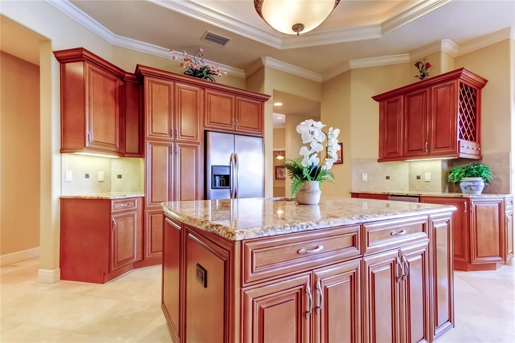 For Sale: $1,125,000 (5 beds, 4 baths, 4017 Square Feet)