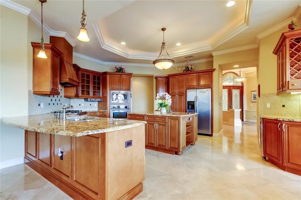 For Sale: $1,125,000 (5 beds, 4 baths, 4017 Square Feet)