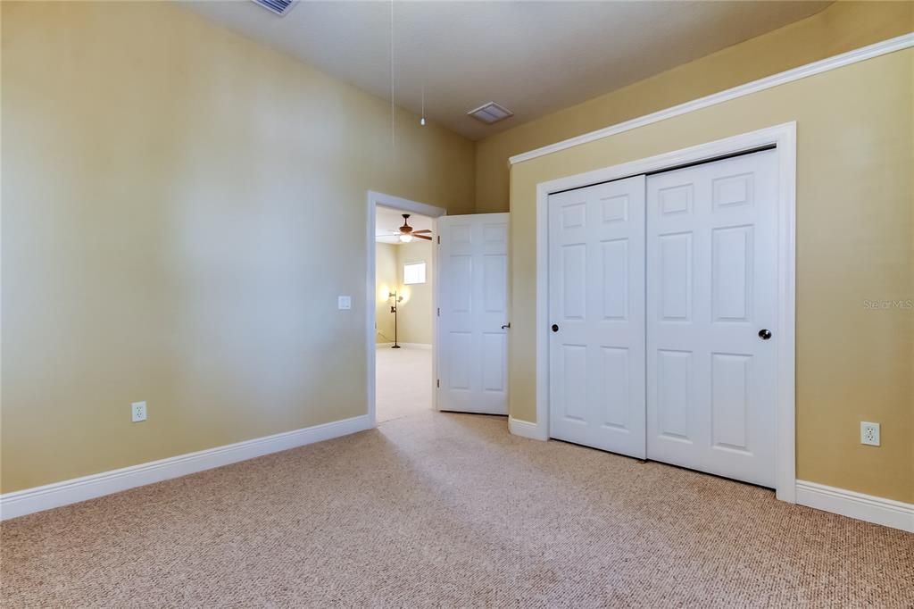 For Sale: $1,125,000 (5 beds, 4 baths, 4017 Square Feet)