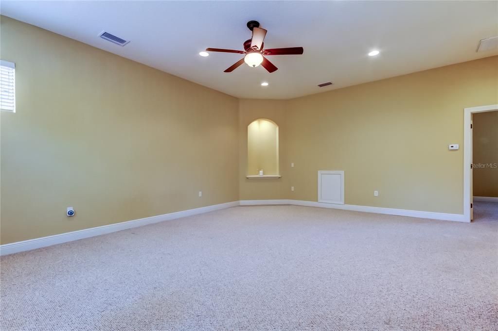 For Sale: $1,125,000 (5 beds, 4 baths, 4017 Square Feet)