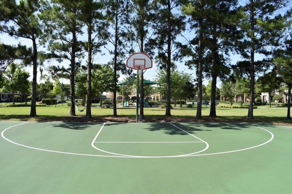 For Sale: $312,100 (2 beds, 2 baths, 1244 Square Feet)