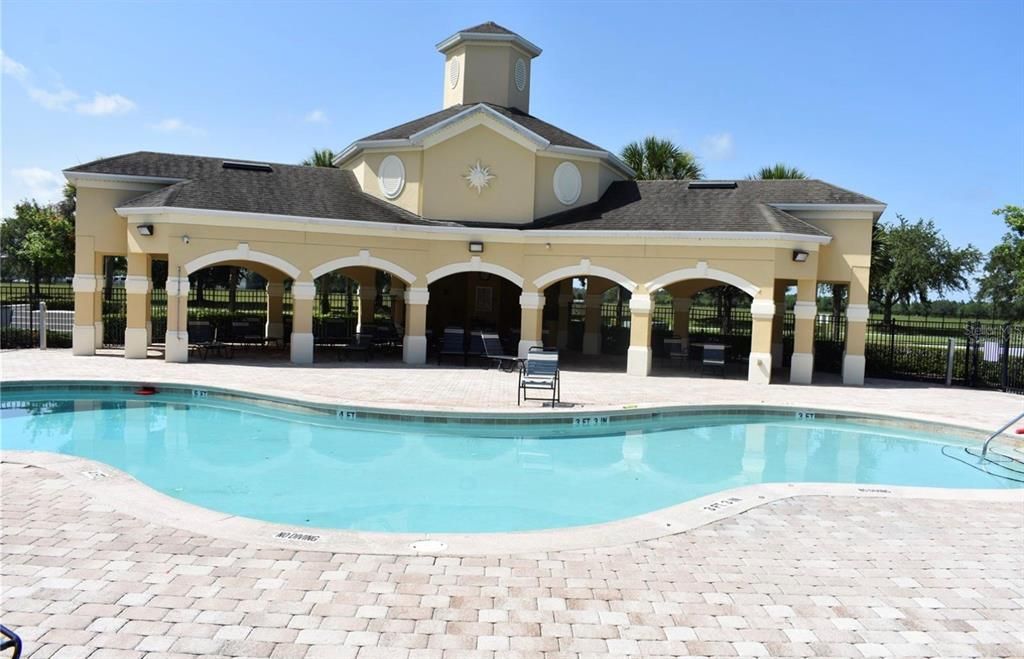 For Sale: $312,100 (2 beds, 2 baths, 1244 Square Feet)