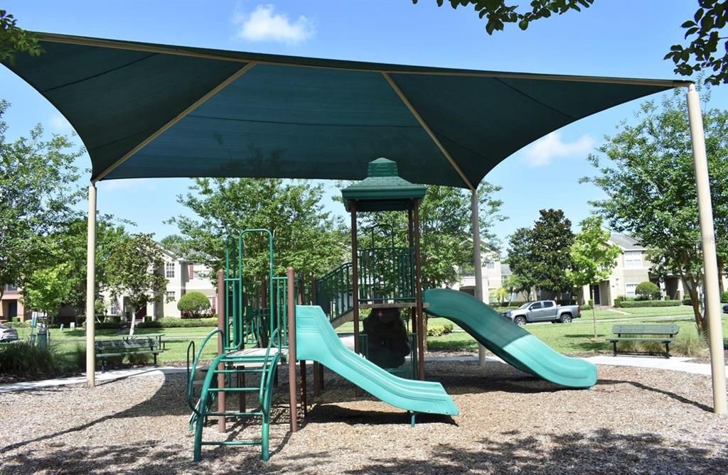 For Sale: $312,100 (2 beds, 2 baths, 1244 Square Feet)