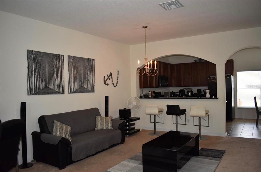 For Sale: $312,100 (2 beds, 2 baths, 1244 Square Feet)