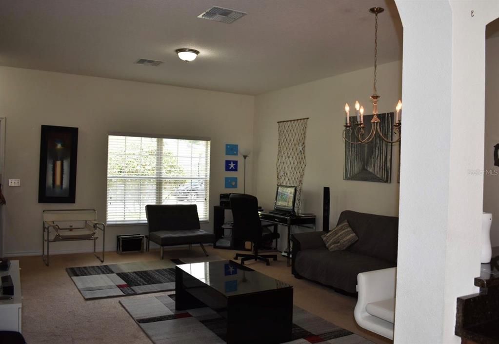 For Sale: $312,100 (2 beds, 2 baths, 1244 Square Feet)