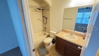 For Sale: $312,100 (2 beds, 2 baths, 1244 Square Feet)