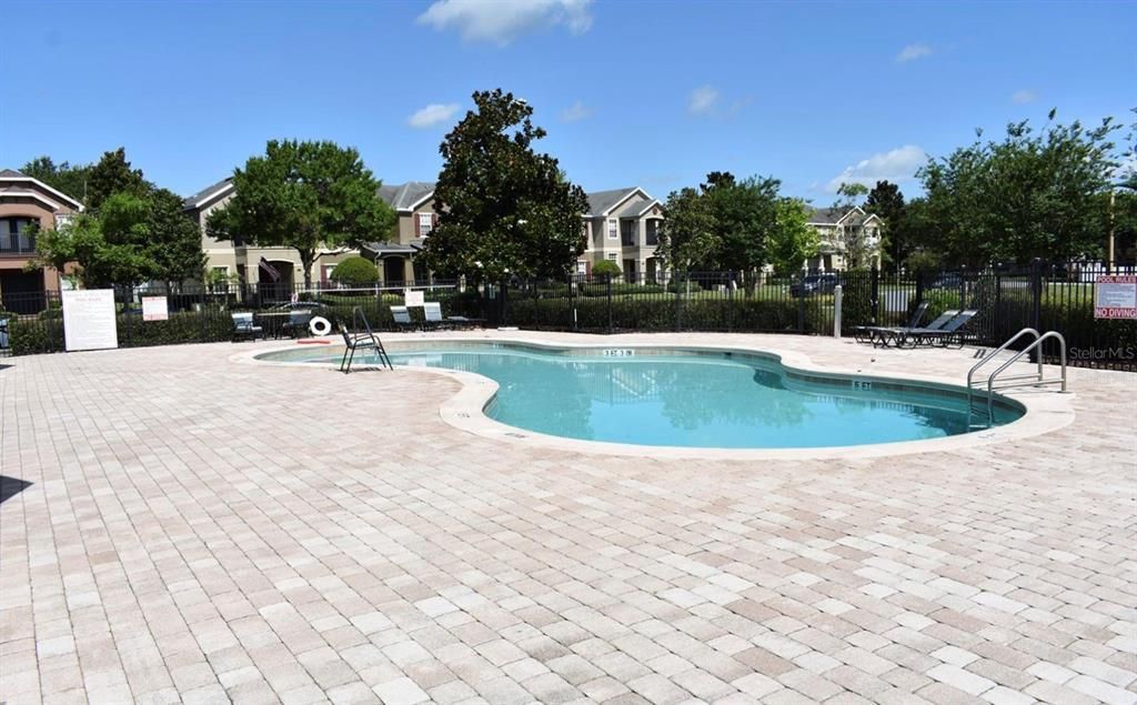 For Sale: $312,100 (2 beds, 2 baths, 1244 Square Feet)