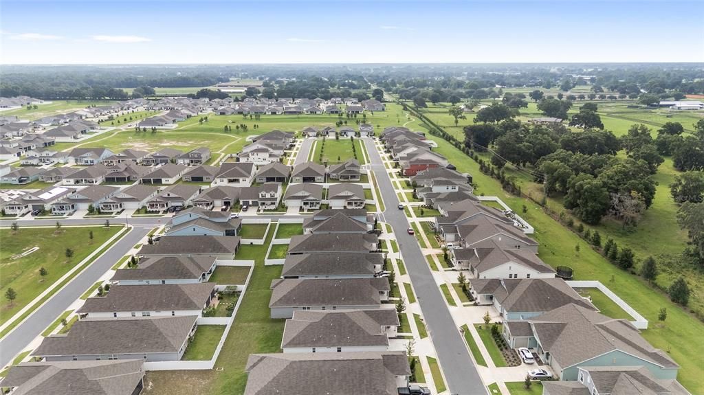 合同活跃: $435,000 (4 贝兹, 3 浴室, 2645 平方英尺)