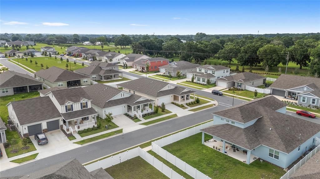 合同活跃: $435,000 (4 贝兹, 3 浴室, 2645 平方英尺)