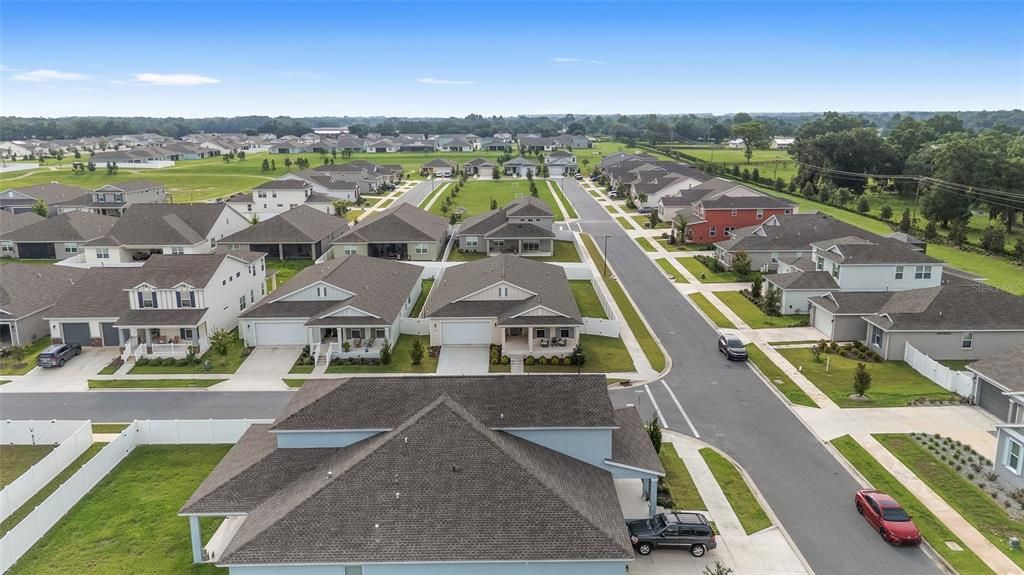 合同活跃: $435,000 (4 贝兹, 3 浴室, 2645 平方英尺)