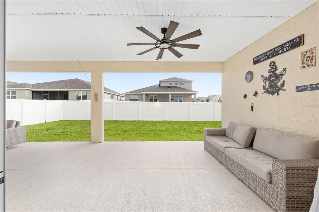 合同活跃: $435,000 (4 贝兹, 3 浴室, 2645 平方英尺)