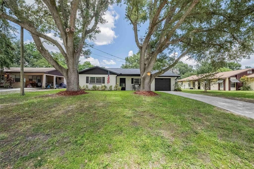 Active With Contract: $240,000 (2 beds, 2 baths, 1076 Square Feet)