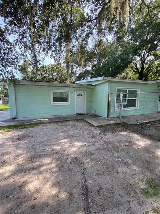 For Rent: $1,649 (3 beds, 1 baths, 1000 Square Feet)