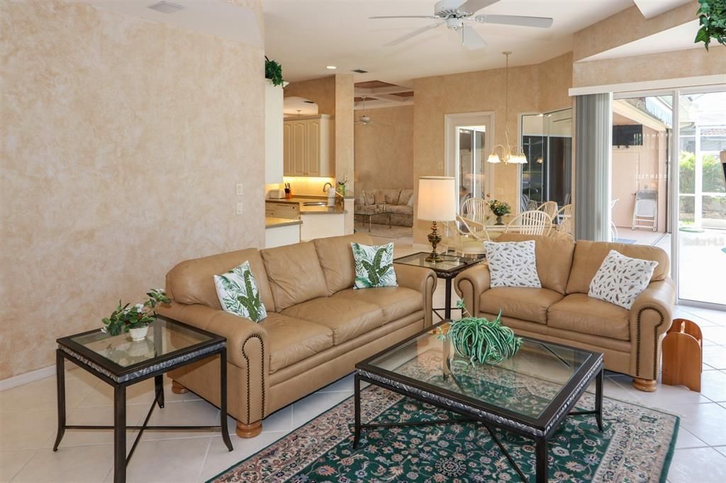 For Sale: $675,000 (3 beds, 3 baths, 2442 Square Feet)