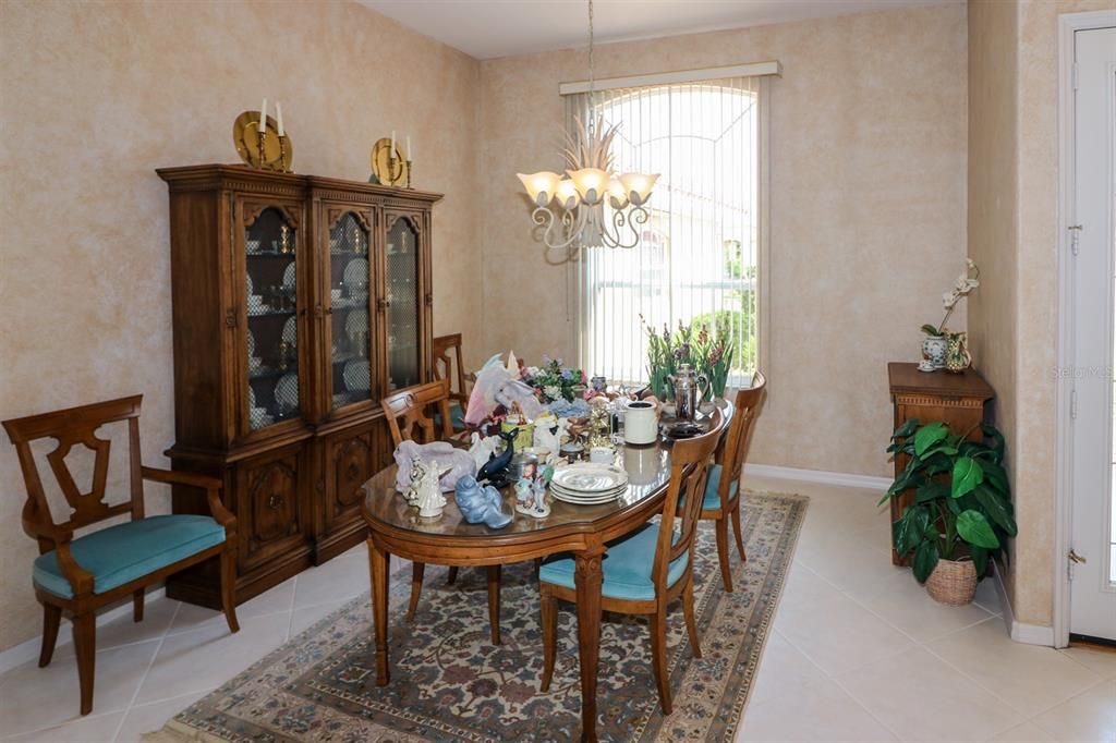 For Sale: $675,000 (3 beds, 3 baths, 2442 Square Feet)