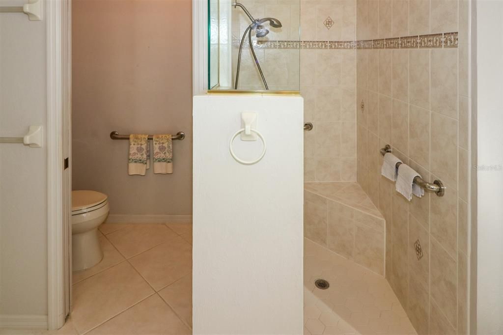 For Sale: $675,000 (3 beds, 3 baths, 2442 Square Feet)