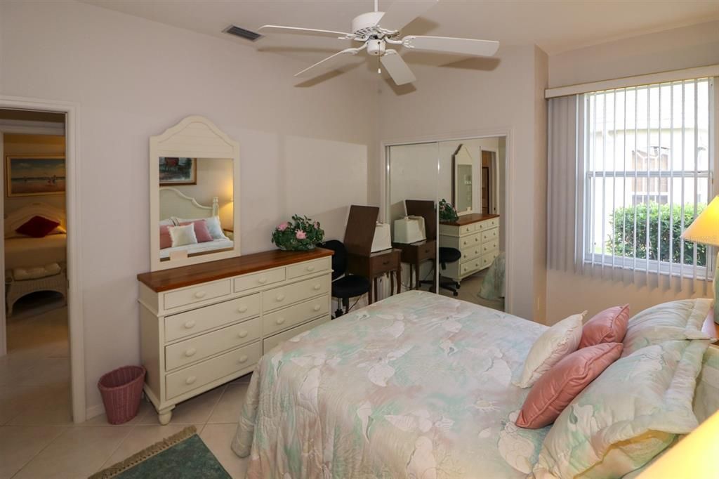 For Sale: $675,000 (3 beds, 3 baths, 2442 Square Feet)